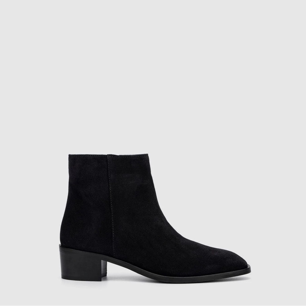 Aquatalia Retta Black Ankle Booties